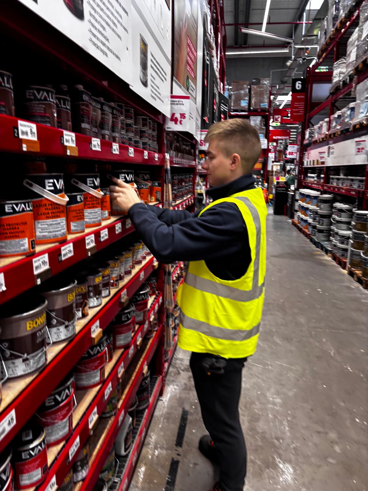 Logistics & Warehousing internship in Lisbon